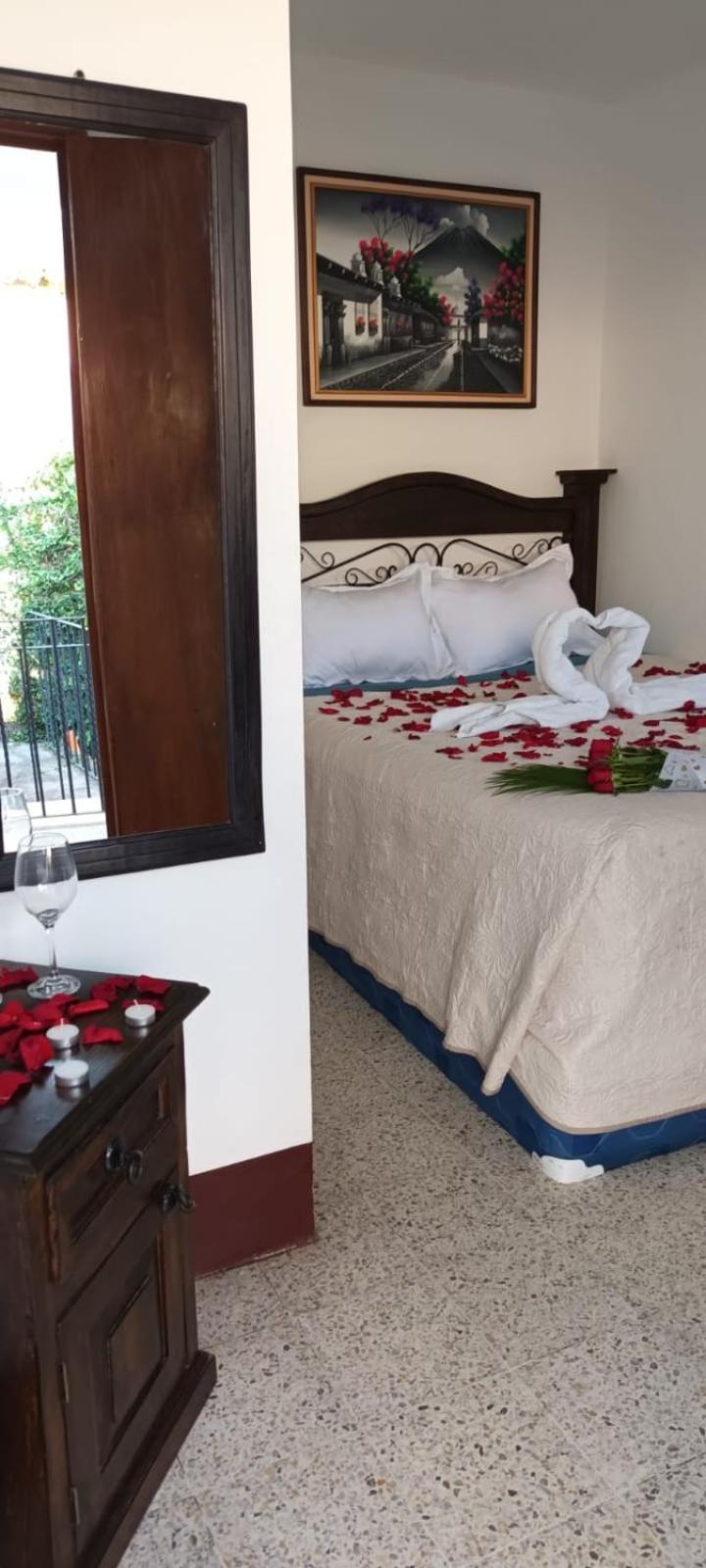 Hotel San Sebastian Антигуа-Гватемала Экстерьер фото